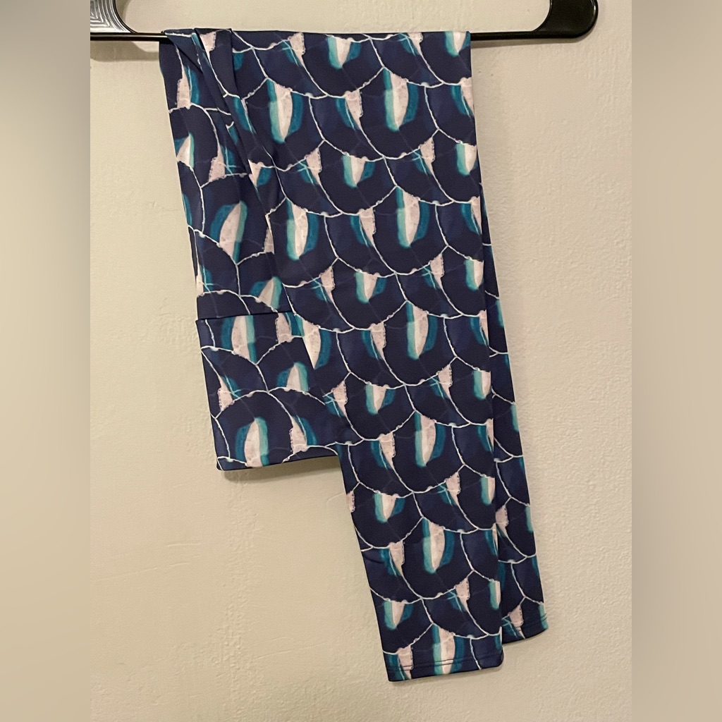 Onzie Leggings 3/4 Capri Length M/L